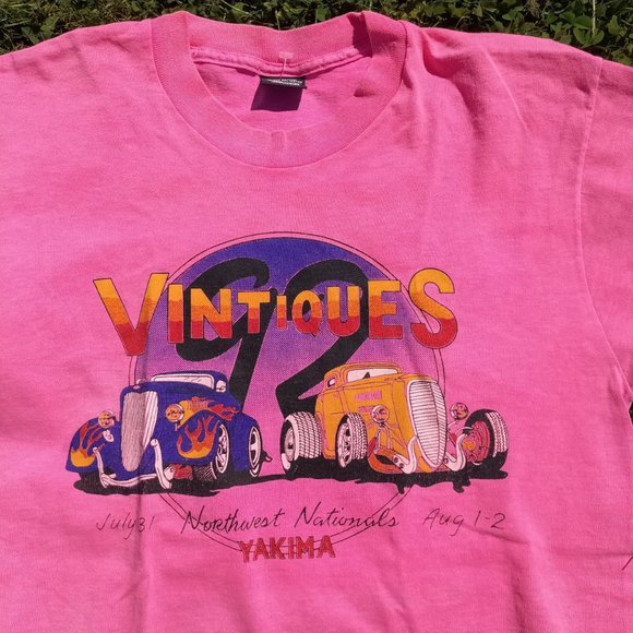 Hurry! Store Close Next Week!!💕Vintage Neon Pink YAKIMA VINTIQUES T💕 - Picture 2 of 3
